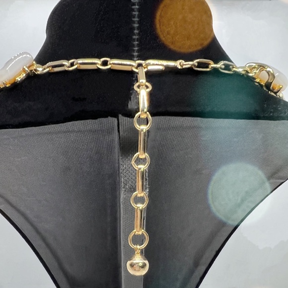 Vtg 50’s Coro Goldtone Pearlescent Thermoset Lucite Choker - Picture 2 of 4